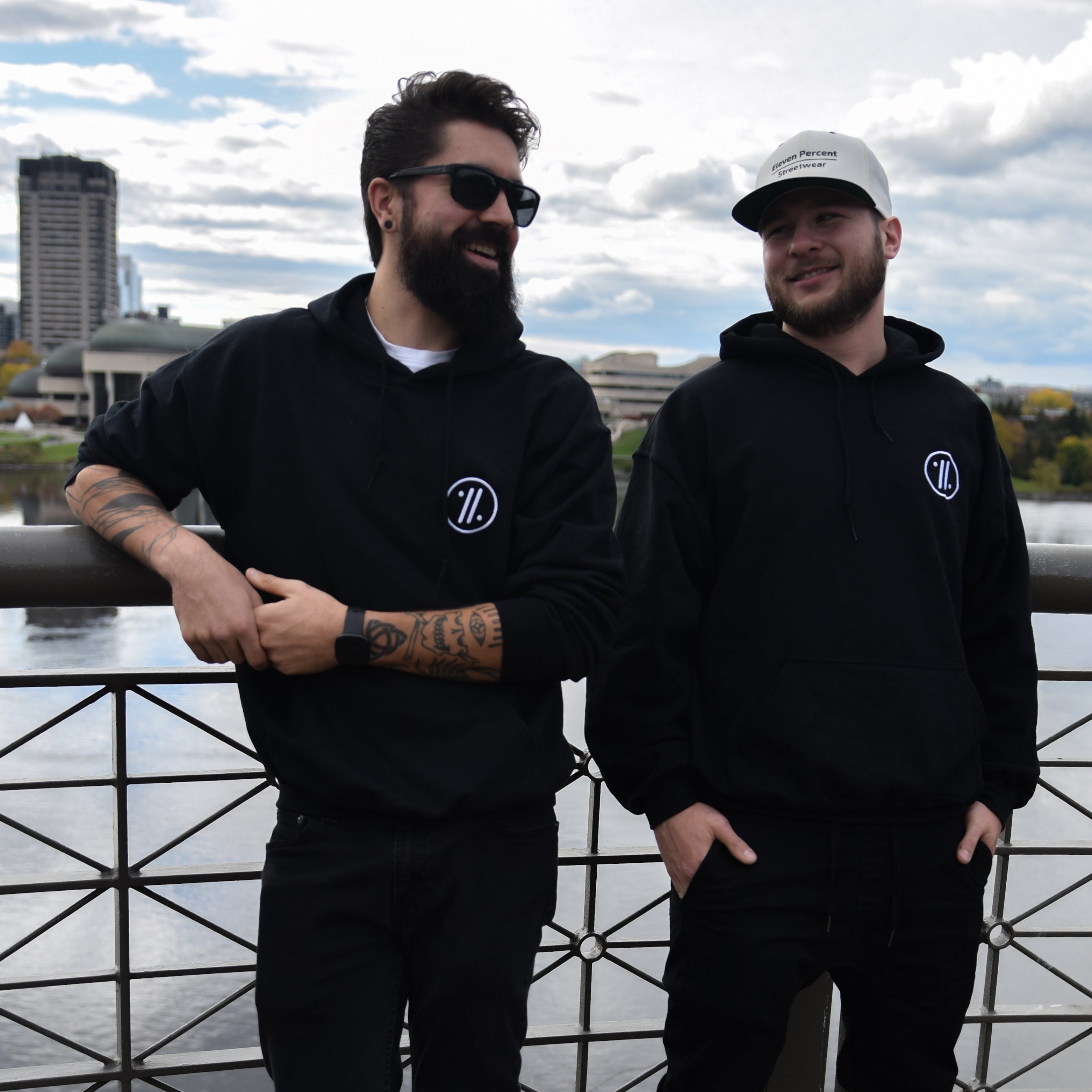 11% Black Hoodie Relax Fit